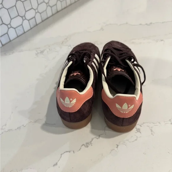 Adidas Gazelle | Shadow Brown / Pink | Size 6.5 - Picture 2 of 6